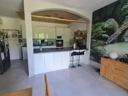 Großzügige Wohnung mit Bade/Fischteichareal!