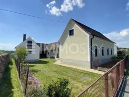 Ein kleines Paradies mit rustikaler Scheune und Obstgarten!