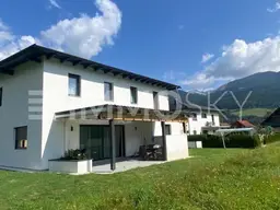 TRAUMHAFTES WOHNJUWEL IN MALERISCHER AUSSICHTSLAGE