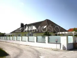 Imposante Landhaus-Villa samt Nachbargrundstück 