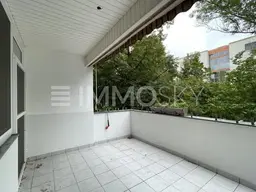 Südstadt! grün und ruhig! sonniger Balkon!