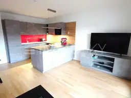 PERFEKT FÜR JUNG UND ALT - in ruhiger Lage mit Lift und TG-Stellplatz!