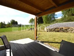 Modernes Tiny-Haus - ideal für Hunde- und Katzenliebhaber