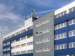 Große, flexible nutzbare Bürofläche / Schauraum / Fitness-Center im IZ-NÖ Süd