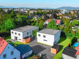 DOPPELHAUSHÄLFTE IM ERSTBEZUG IN RUHIGER SIEDLUNGSLAGE MIT GUTER ANBINDUNG