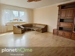 Eckgrundstück mit Familienhaus