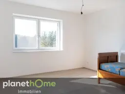 Attraktives Einfamilienhaus im Bauhaus-Stil auf einem großen, naturbelassenen Grundstück