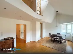 Außergewöhnliche Dachgeschossmaisonette im begehrten Stadtteil St. Nikolaus.