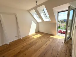 *Summer Special* - Gartenseitige 2 Zi Dachwohnung mit Terrasse und Sauna - Meiselmarkt Nähe
