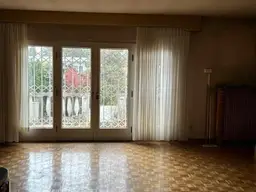 Verborgenes Juwel: Sanierungsbedürftige Stadtvilla in Traumlage mit Potenzial!