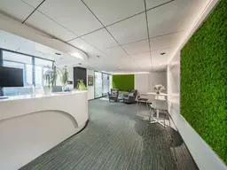 Barrierefreies und gut aufgeteiltes, sehr modernes Büro im Greenworx zu mieten