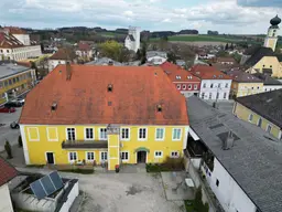 Attraktives Zinshaus in Aurolzmünster – Teilrenoviert, Garten &amp; 8 Stellplätze!