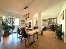 Großzügige und gepflegte Maisonettewohung mit Terrasse, Garten und 2 Parkplätzen