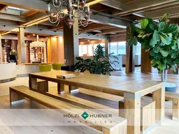 Showroom mit riesiger Terrasse