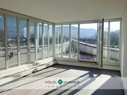 Traumhaftes Penthouse-Büro mit Terrassen