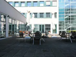 Büro mit Lager und Rolltor in Salzburg Nord