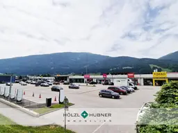 Geschäftsfläche in FMZ nahe Autobahn