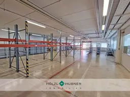 Funktionale Hallen-/Bürokombination