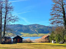 Idyllisches Wohnparadies mit exklusivem Badeplatz am Irrsee