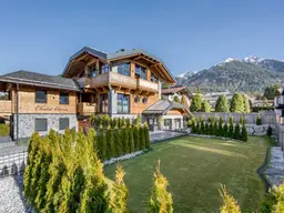 Luxus pur: Traumhafte Villa im Chaletstil in Seefeld in Tirol