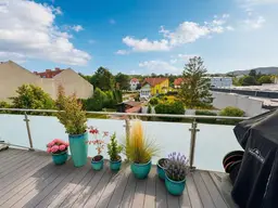 Sonnenuntergang inklusive: 3-Zimmer-Wohnung mit Terrasse &amp; 2 Stellplätzen in Brunn am Gebirge!
