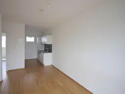 ZENTRALE 2-ZIMMER-WOHNUNG MIT BALKON