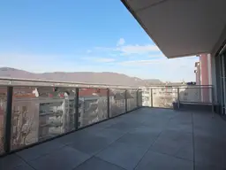 WOHNTRAUM ZUR MIETE! MODERNE 3-ZIMMER-WOHNUNG MIT GROSSER TERRASSE UND FERNBLICK