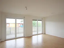 MODERNE 2-ZIMMER-WOHNUNG MIT GROSSEM BALKON UND PARKPLATZ IN LIEBENAU!