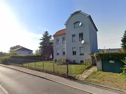 ALTBAUCHARME UNTER DEM DACH - 2-ZIMMER-WOHNUNG MIT EXTRA KÜCHE, PARKPLATZ UND GARTENANTEIL