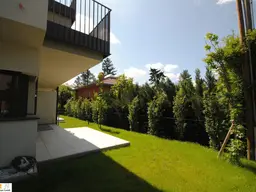 Erstbezug, wunderschöne sonnige Haushälfte mit Aussicht