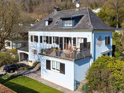 Villenviertel - Parsch: Sonnige 5-Zimmer-Wohnung mit Terrasse und Gartenanteil