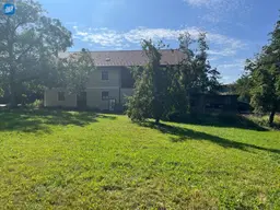 Wohnhaus mit Nebengebäude in Hohenzell!