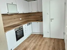 Helle, sonnige Wohnung mit Lift, in zentraler Lage! sofort verfügbar