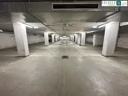 Tiefgaragenstellplätze im Stadtzentrum!