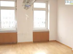 9-Zimmer Altbaubüro in der Innenstadt!