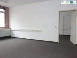 BÜRO Nähe BAHNHOF - Tiefgarage im Gebäude