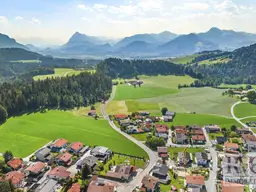 Eindrucksvolles Panorama. Privater Pool. Besonderes Wohnen.Alpines Landhaus mit besonderem Esprit
