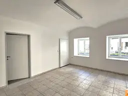 UNBEFRISTET: BÜRO, GESCHÄFTSLOKAL NÄHE HAUPTPLATZ