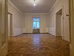 Einzigartiger Altbau mit Potential! 200 m² NFL, vielfältig nutzbar! Toplage in der Linzer Altstadt, nähe Landhaus! 
