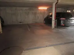 Tiefgaragenplätze Leonfeldnerstr.158/Millsteigerstr.8 zu vermieten!