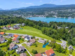 Baugrundstück in Seenähe