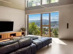Design trifft Seeblick – außergewöhnliches Zuhause in Velden