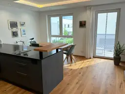 Neuwertige 4-Zimmer-Wohnung in Piberbach mit Balkon und 2 Stellplätzen!