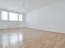 Geräumige 3-Zimmer-Wohnung im NEUBAU! Nähe Quellenstraße! Zwei_KFZ-Stellplätze! 