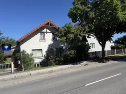 Katzelsdorf bei Wr. Neustadt -Attraktives Bauland mit 1008 m² und sanierungsbedürftigem Haus -1081