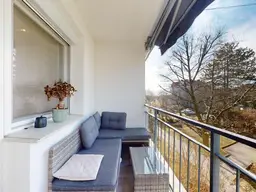 Topsanierte Wohnung mit Balkon - nur 5 Minuten zur Wiener Stadtgrenze!