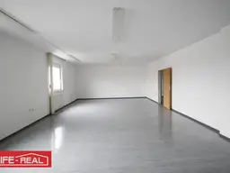 Helles, geräumiges Büro in Traun