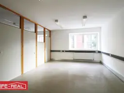 Großzügiges Büro / Ordination in Toplage: Vielseitige Nutzung in historischem Ambiente im Zentrum von Ried