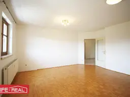 Helle und großzügige 3,5-Zimmer-Wohnung mit Blick ins Grüne