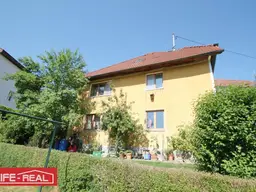 stark sanierungsbedürftiges Markthaus in Niederwaldkirchen